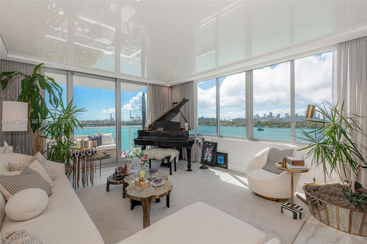 1000 West Ave, Unit 825, Miami Beach, FL 33139 Photo