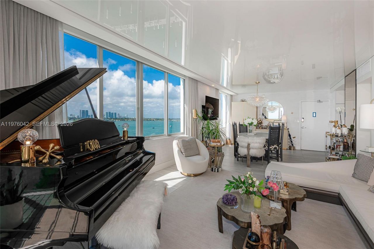 1000 West Ave, Unit 825, Miami Beach, FL 33139 Photo