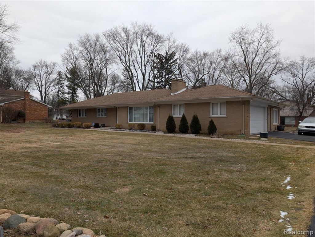 28156 San Marino Drive , Southfield, MI 48034 Main Photo