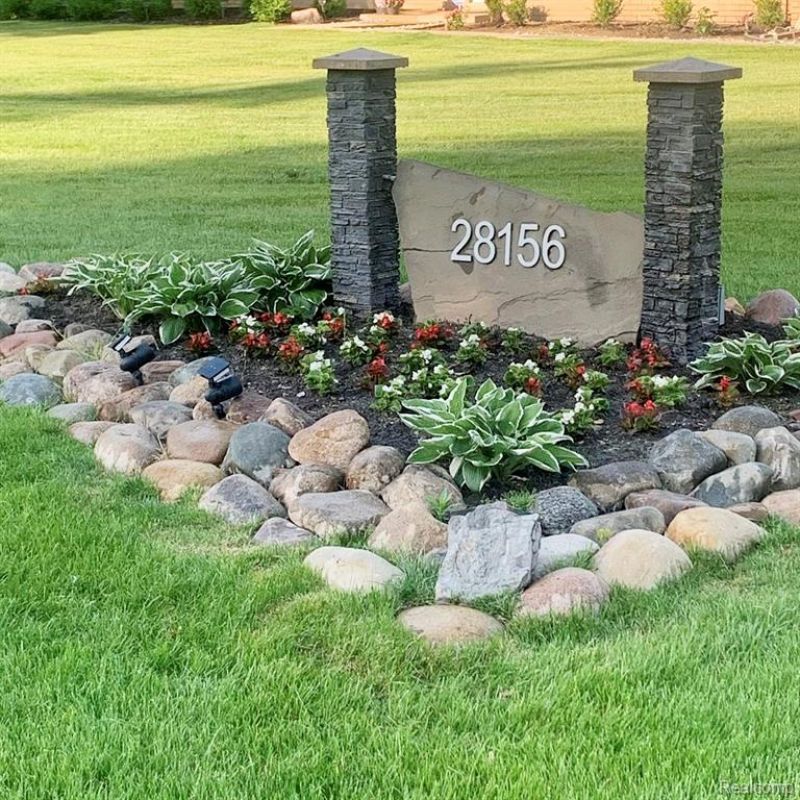 28156 San Marino Drive, Southfield, MI 48034 Main Photo