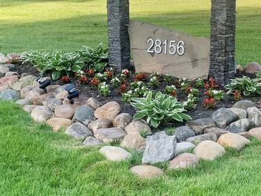 28156 San Marino Drive, Southfield, MI 48034