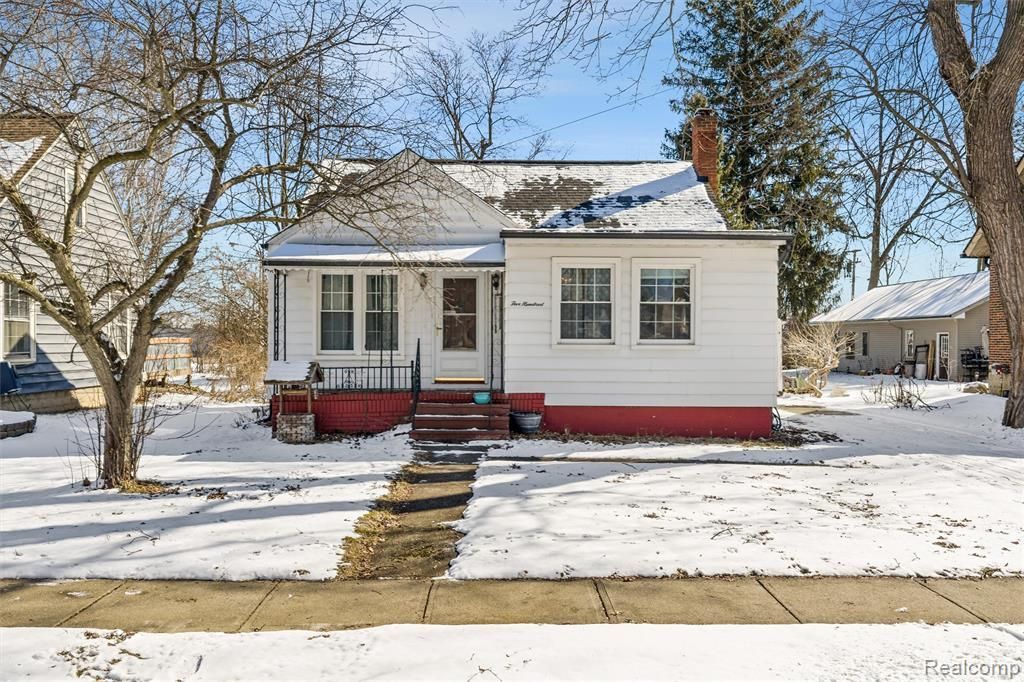 500 N Main Street, Imlay City, MI 48444 Main Photo