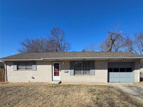 1 Saint Paul Street, Granite City, IL 62040