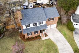 1017 Crooked Stick Court photo 4