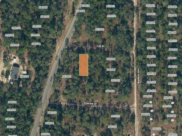 103 LEE DR, HAWTHORNE, FL 32640