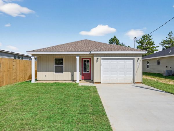 5327 B Kervin Road, Crestview, FL 32539