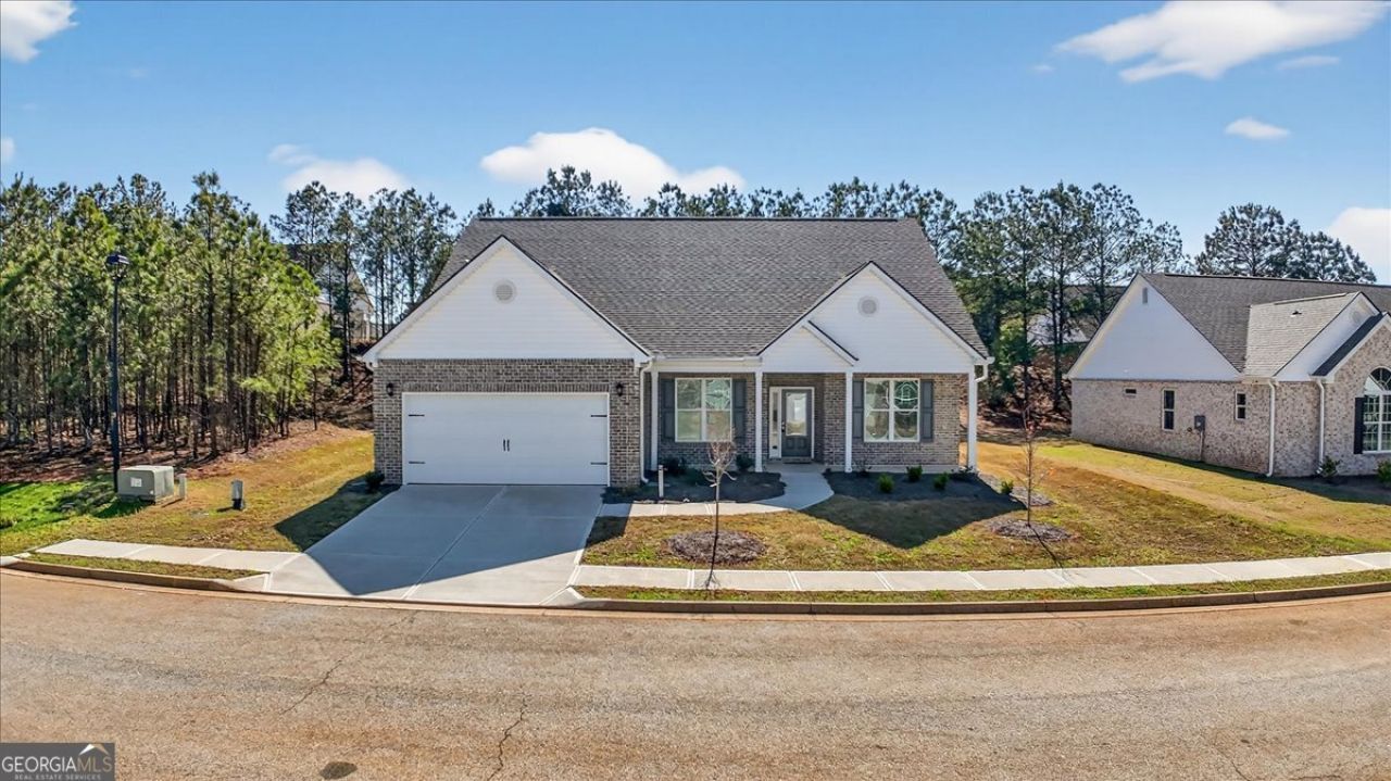 843 Crossroads Court, Social Circle, GA 30025 Main Photo