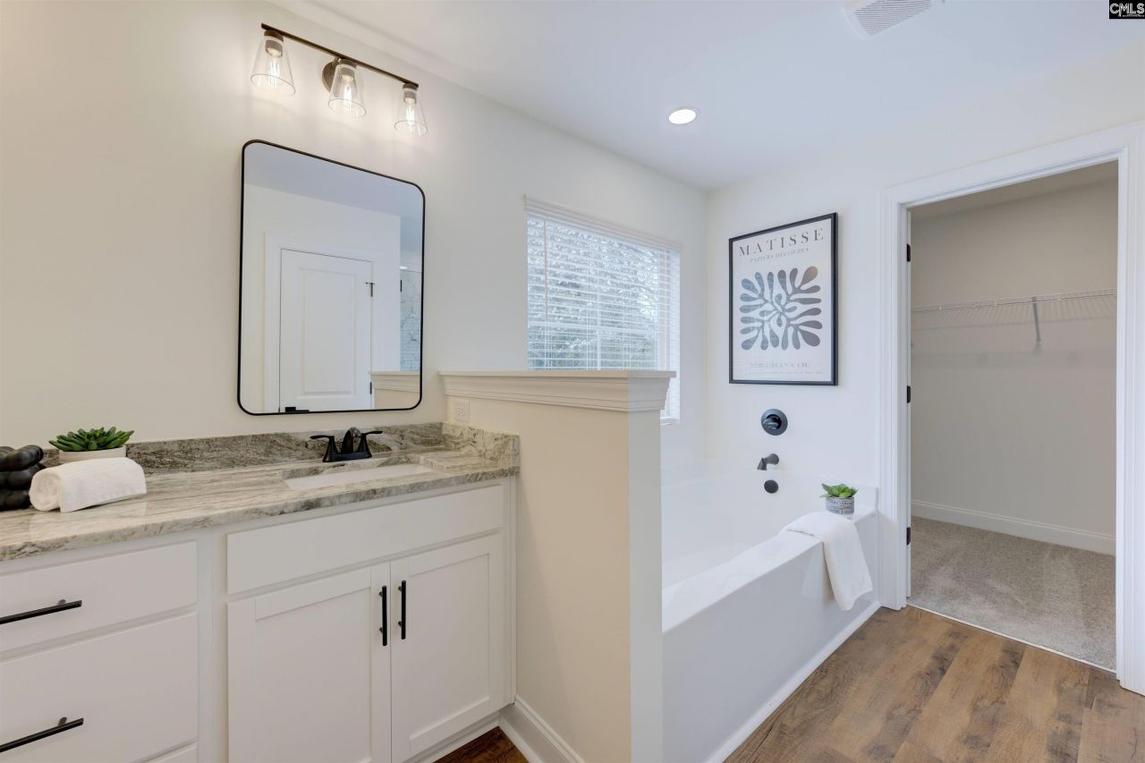 3616 Greenleaf Road  Photo 5