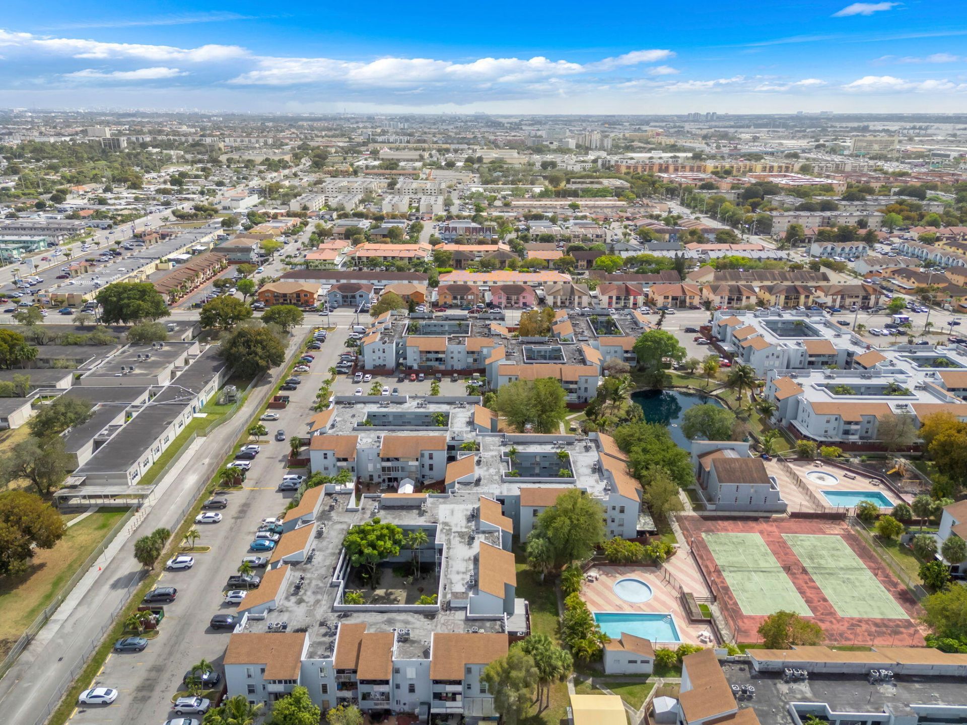 1735 W 60th Street, Unit M307, Hialeah, FL 33012 Photo