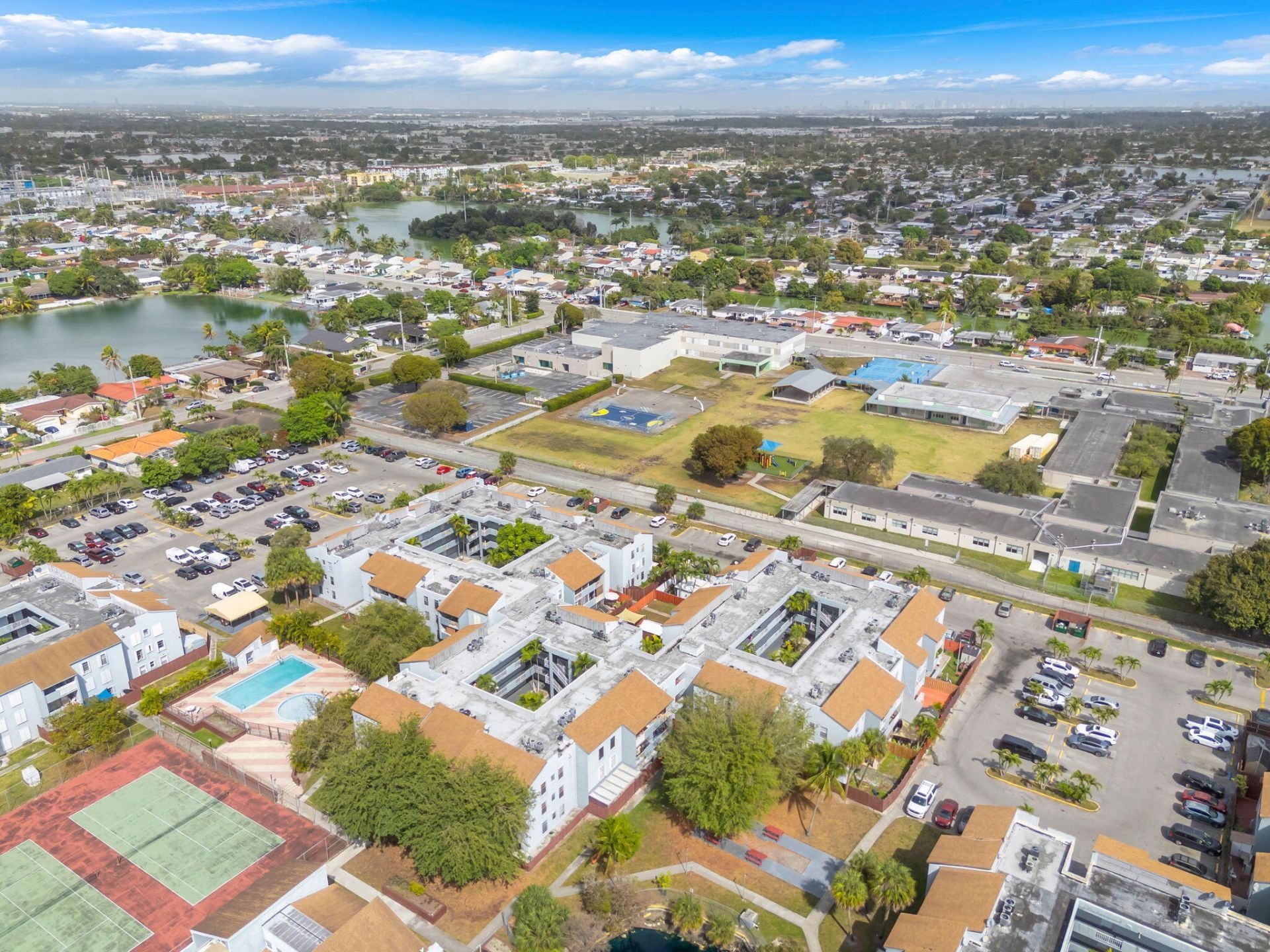 1735 W 60th Street, Unit M307, Hialeah, FL 33012 Photo