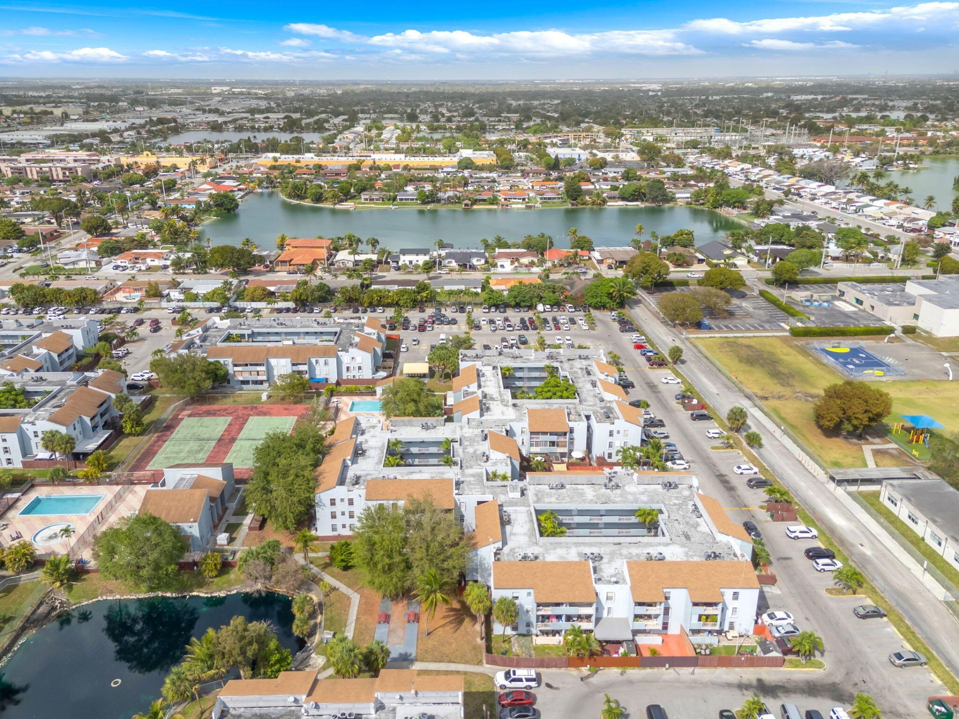 1735 W 60th Street, Unit M307, Hialeah, FL 33012 Photo