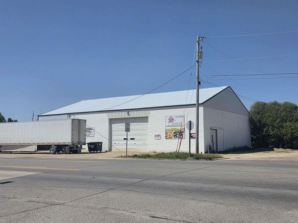 230 SE 2nd Avenue, Cresco, IA 52136