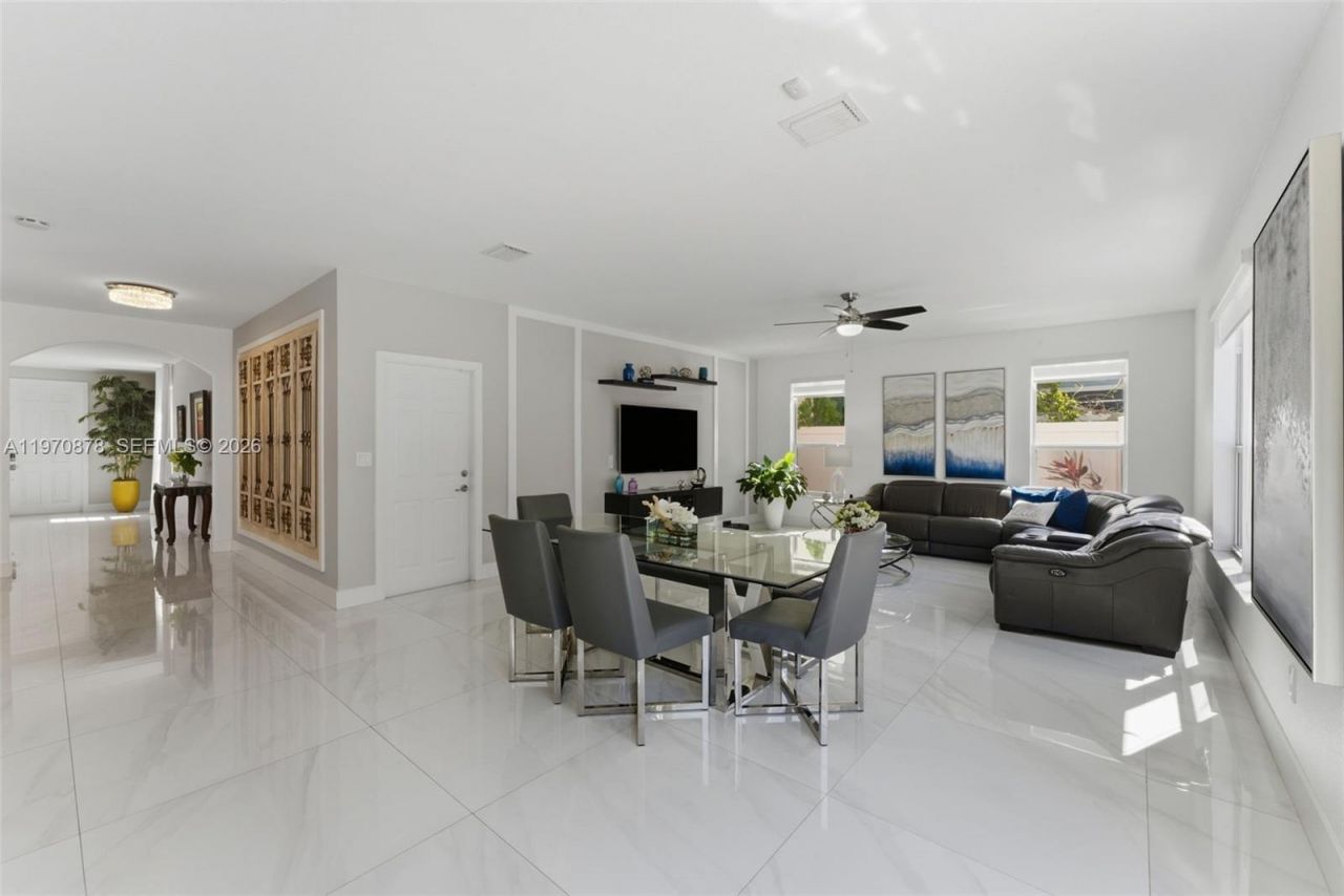 9102 SW 170th Ct, Miami, FL 33196 Photo