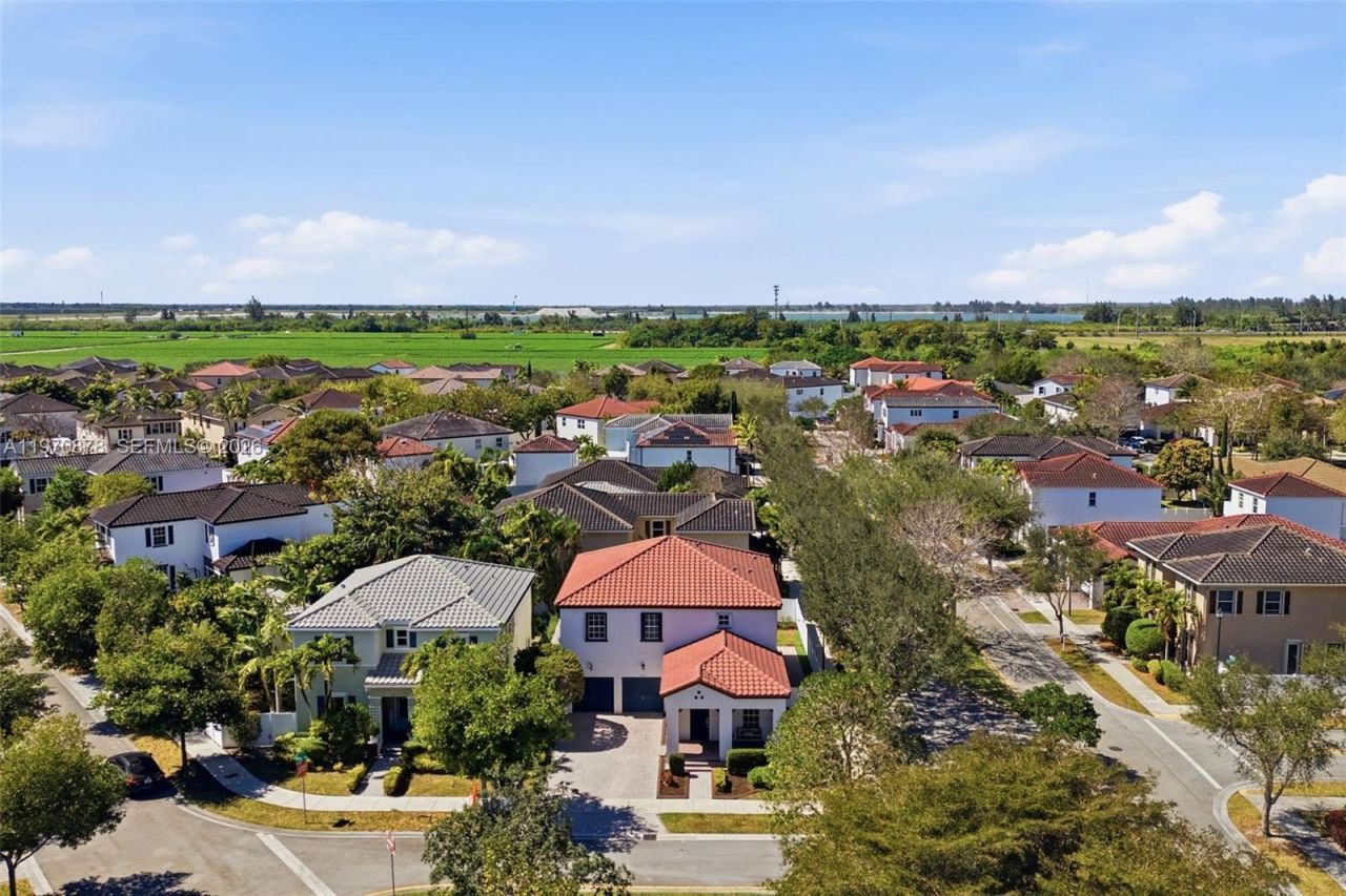 9102 SW 170th Ct, Miami, FL 33196 Photo