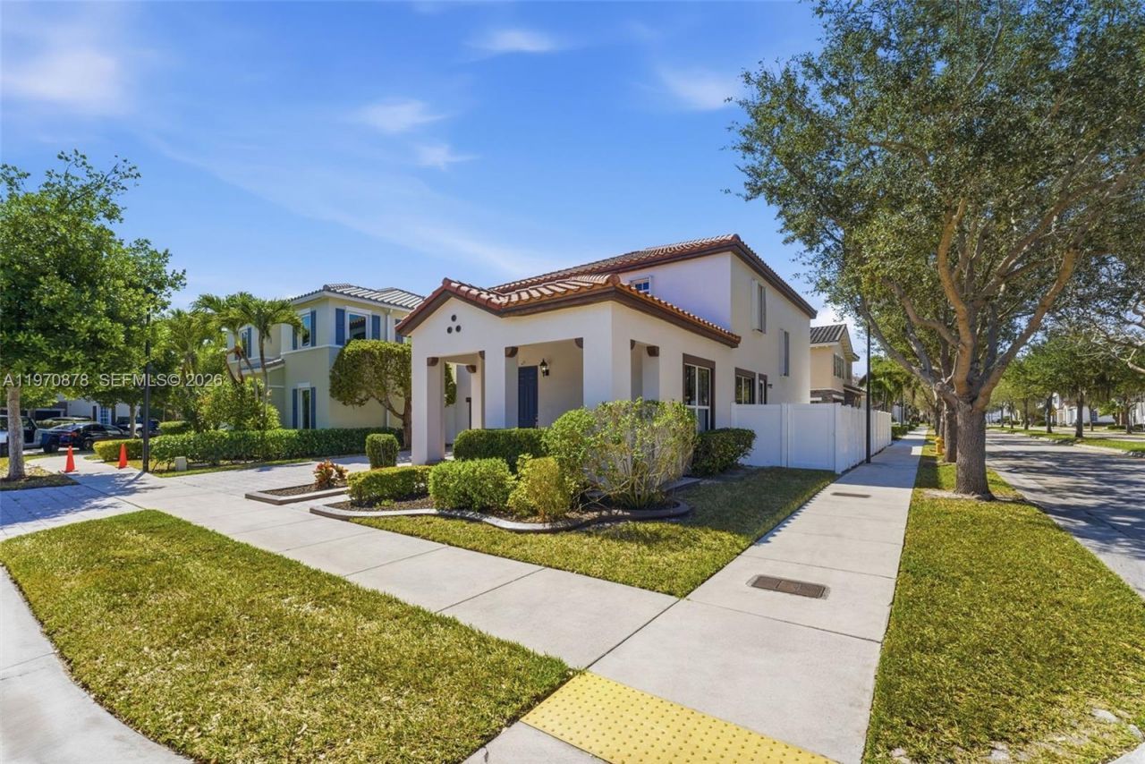 9102 SW 170th Ct, Miami, FL 33196 Photo