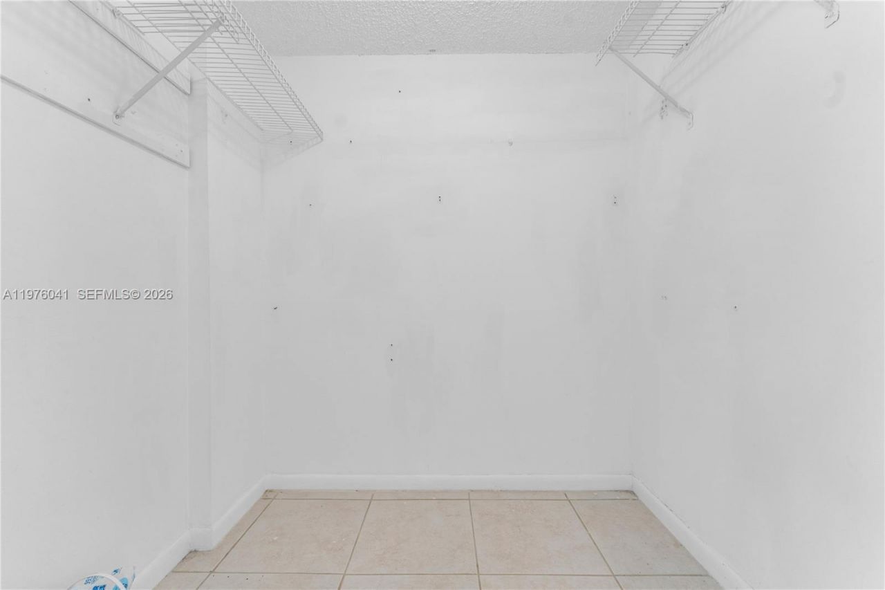 2457 Collins Ave, Unit 201, Miami Beach, FL 33140 Photo