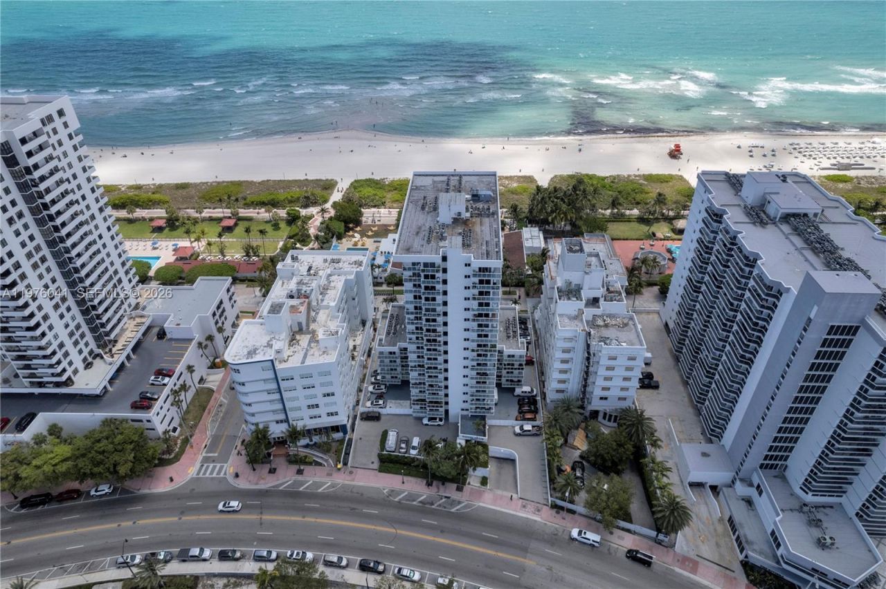 2457 Collins Ave, Unit 201, Miami Beach, FL 33140 Photo