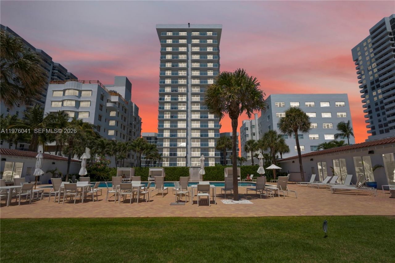 2457 Collins Ave, Unit 201, Miami Beach, FL 33140 Photo