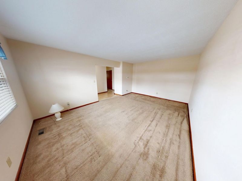 213 Porter Drive, Englewood, OH 45322 Photo 4