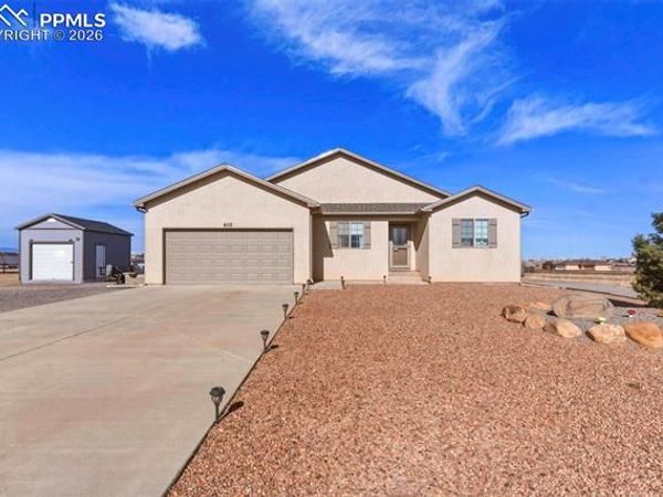 653 E Chaunsey Drive, Pueblo West, CO 81007