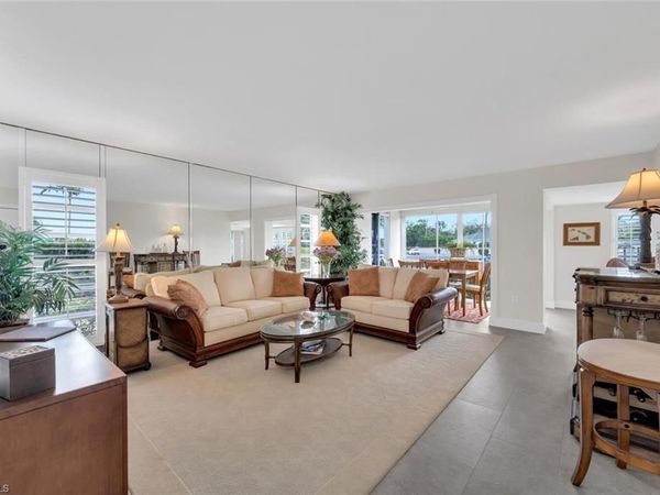 53 High Point CIR W, Unit 109, NAPLES, FL 34103