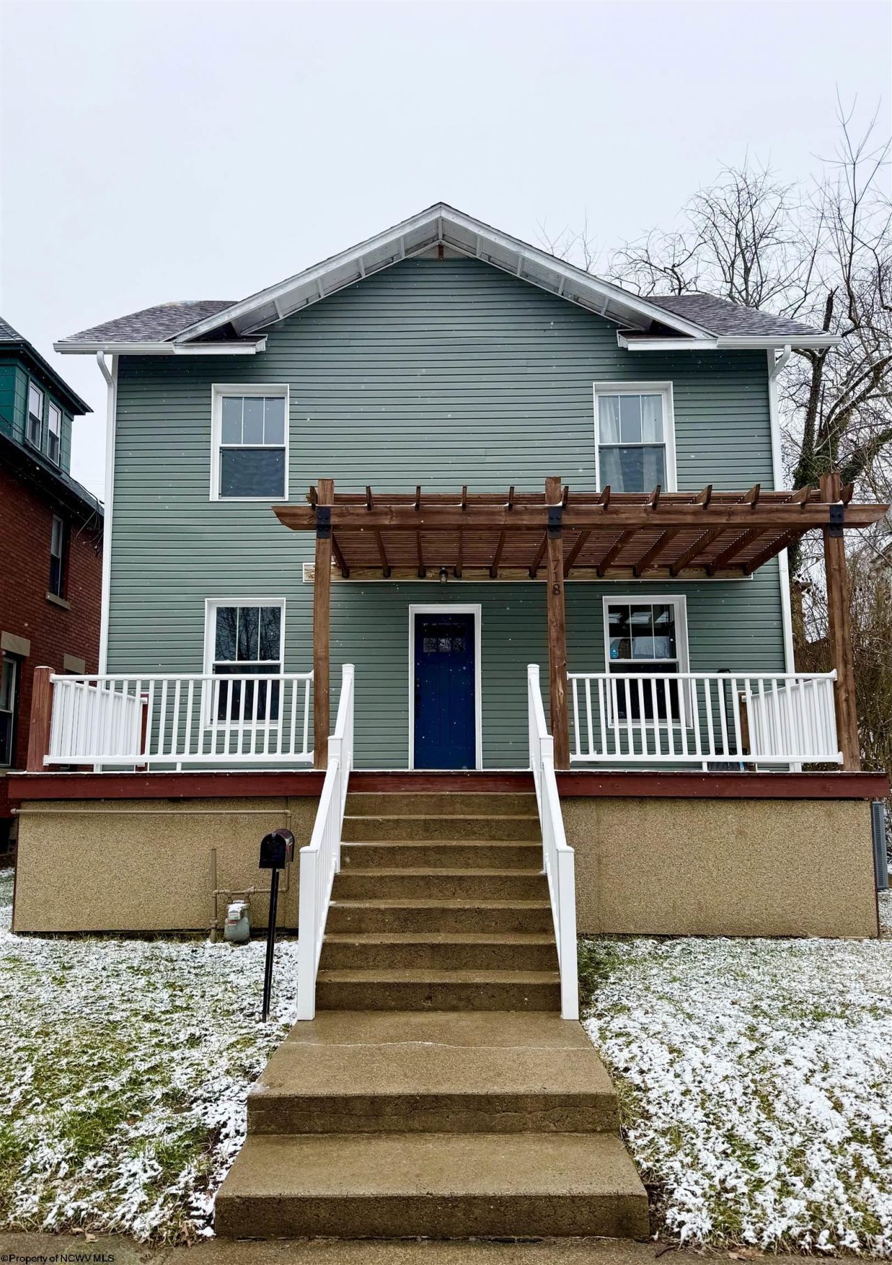 718 Walnut Avenue, Fairmont, WV 26554 Main Photo