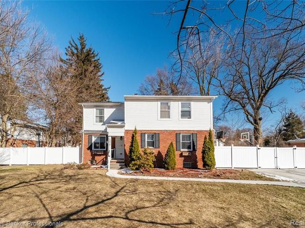 20978 Stahelin Road, Southfield, MI 48075