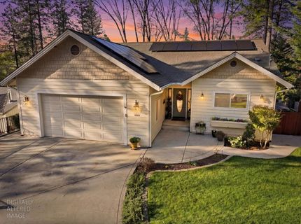 11818 Upper Circle Dr, Grass Valley, CA 95949 Photo