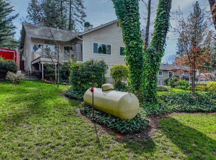 11818 Upper Circle Dr, Grass Valley, CA 95949 Photo