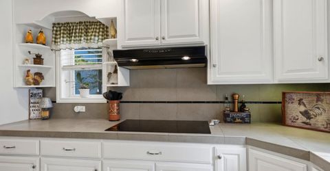 11818 Upper Circle Dr, Grass Valley, CA 95949 Photo