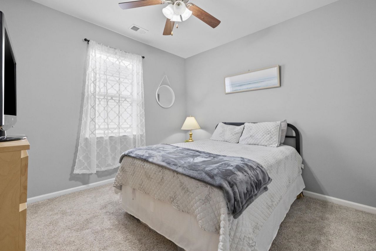 858 Hayes Point Circle Photo 10