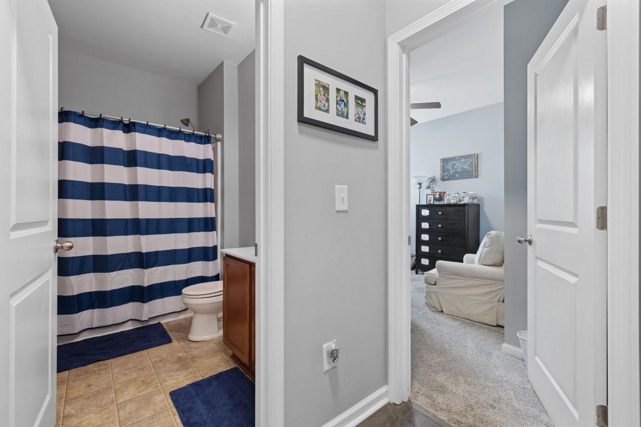 858 Hayes Point Circle Photo 8