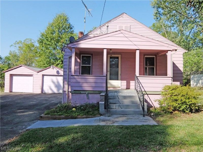 2243 N Glenwood Avenue, Niles, OH 44446 Photo 1