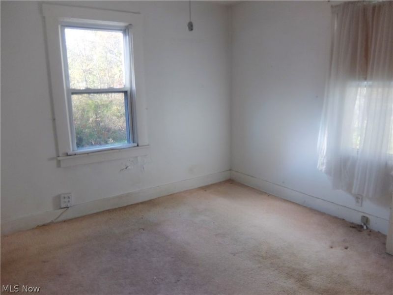 2243 N Glenwood Avenue, Niles, OH 44446 Photo 4