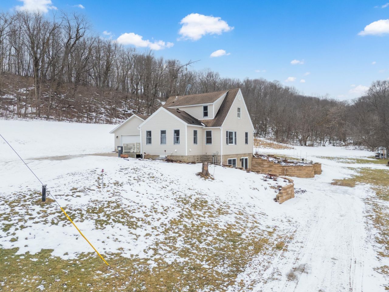 9350 75th Street Nw, Byron, MN 55920 Main Photo