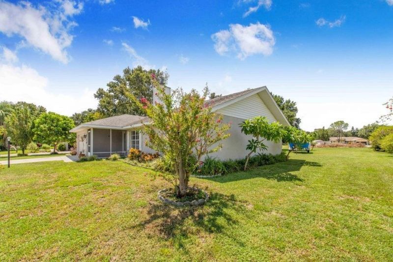 910 Liberty Lane , Auburndale, FL 33823 Photo