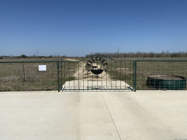 2647 Fm 3282, Gonzales, TX 78629