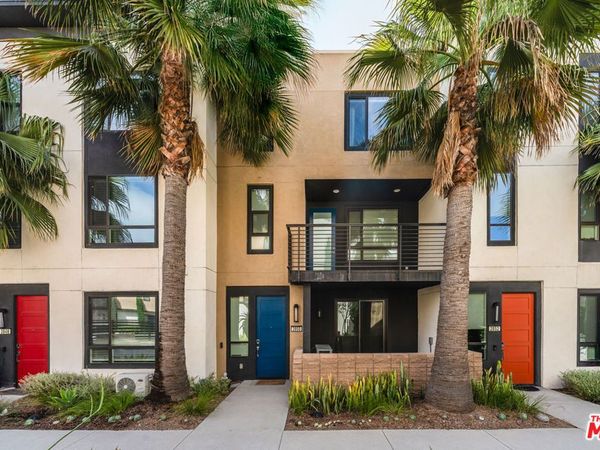 2850 N Glassell Street, Orange, CA 92865