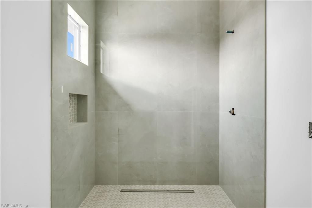 2649 Riverview Dr, Naples, FL 34112 Photo