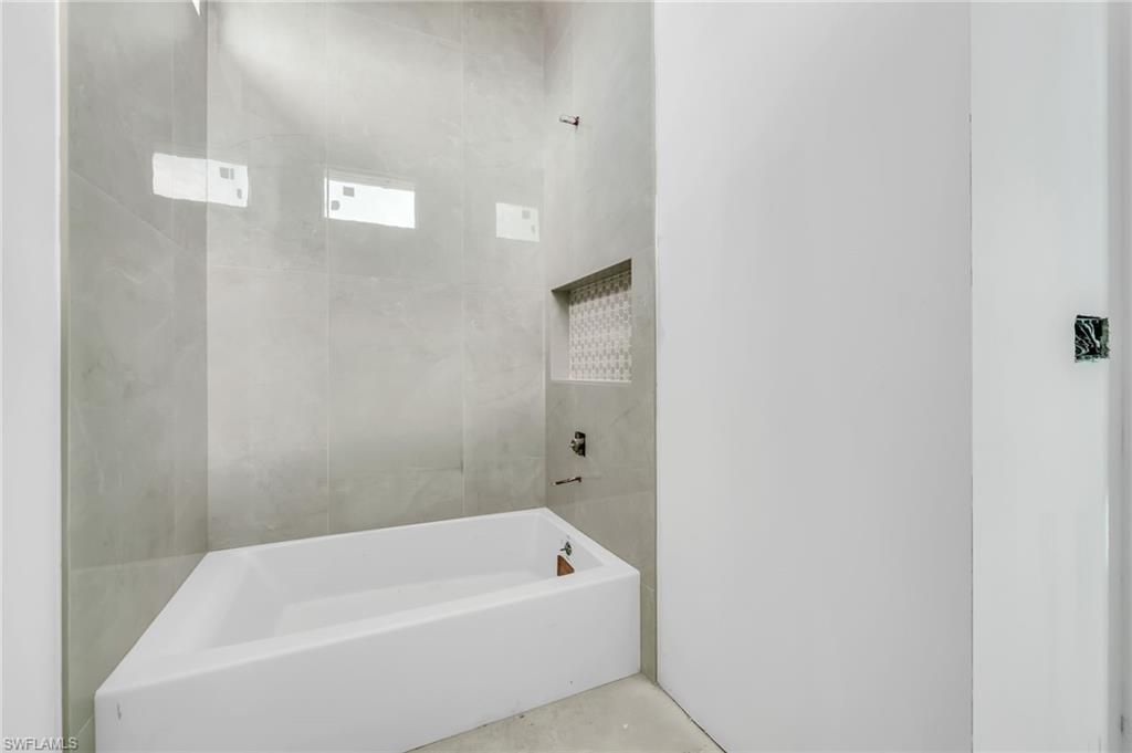 2649 Riverview Dr, Naples, FL 34112 Photo