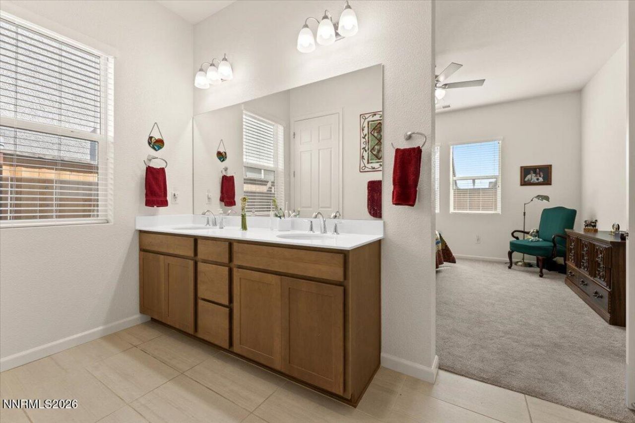 2305 Jagged Peak Lane, Sparks, NV 89436 Photo