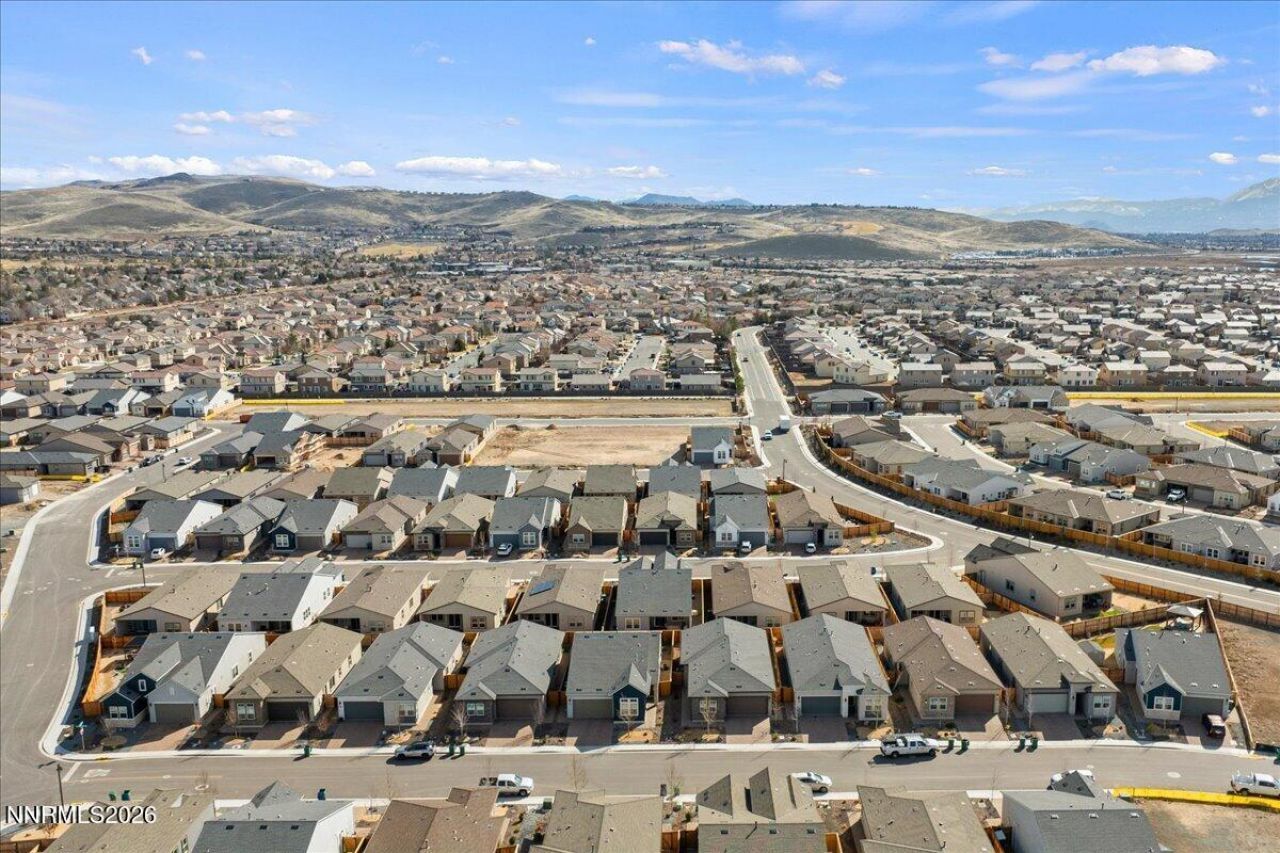 2305 Jagged Peak Lane, Sparks, NV 89436 Photo