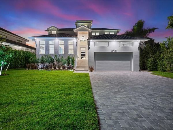 2778 Shoreview DR, NAPLES, FL 34112