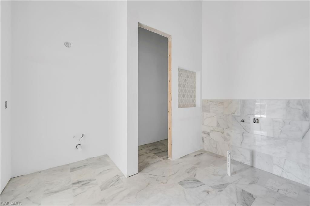 2778 Shoreview Dr, Naples, FL 34112 Photo