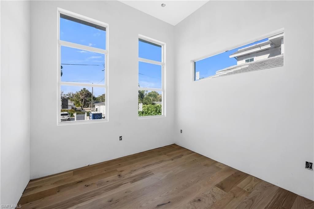 2778 Shoreview Dr, Naples, FL 34112 Photo