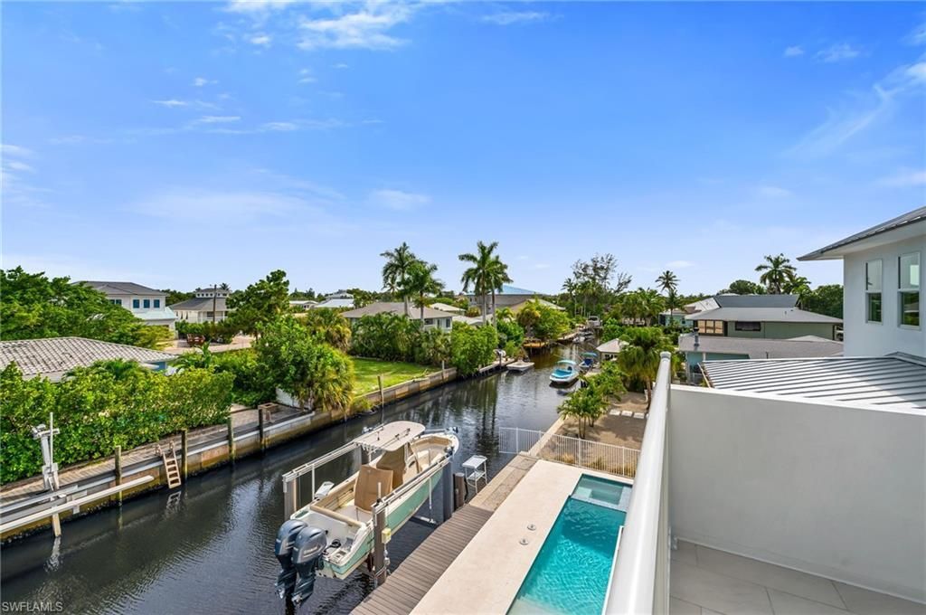2778 Shoreview Dr, Naples, FL 34112 Photo