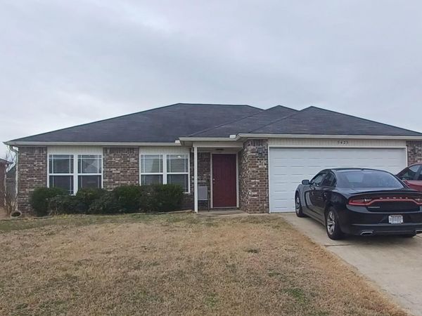 5425 Pin Oak Lane, North Little Rock, AR 72117