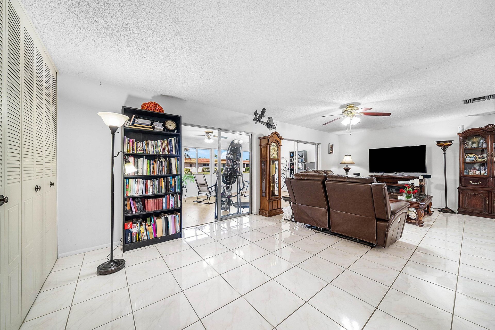 5730 Fernley Drive E, Unit 23, West Palm Beach, FL 33415 Photo