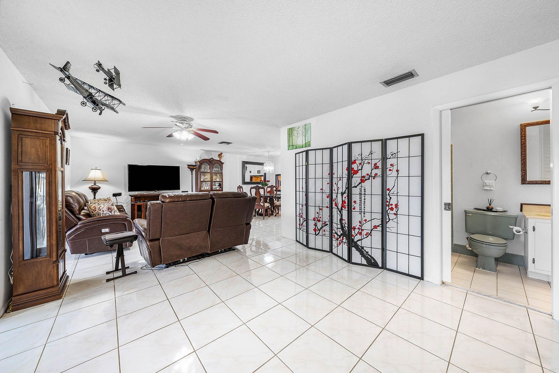 5730 Fernley Drive E, Unit 23, West Palm Beach, FL 33415 Photo