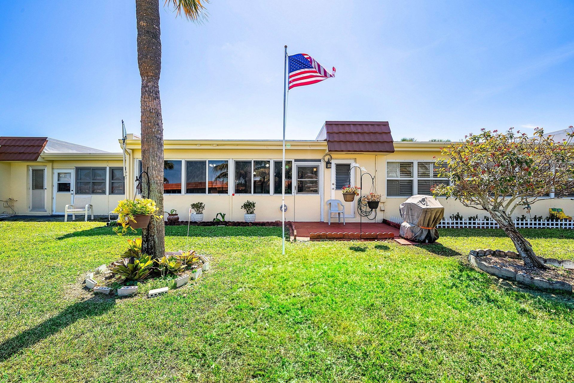 5730 Fernley Drive E, Unit 23, West Palm Beach, FL 33415 Photo